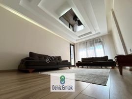 Denizden Akçayda Ön Cephe Geniş Arakat Ebeveynli Satılık 2+1 Daire.