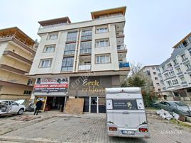 Etimesgut Ta İşlek Cadde Üzerinde 2 Katlı Köşe Kiralık Dükkan