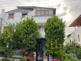 Sahibinden Sahibinden Denize 150 Metre, Nezih Ortamda 4+1 Eşyalı Yazlık