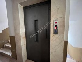Alanya Şehir Merkezinde Asansörlü Binada 2+1 Satılık Daire