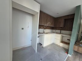 Zerdalılık'te Sıfır Binada Ara Katta 2+1