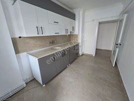 Uyanış Mahallesi'nde Yapılı Orta Kat 3+1 Daire!