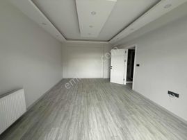 Sinan Emlaktan 3+1 130 M2 Site İçi Ara Kat Daire
