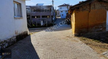 İzmir'e Komşu Hıdırbeylide İmarlı Arsa