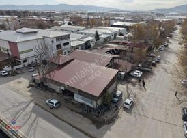 Odun Ambaranın Göbeğinde Satılık Arsa