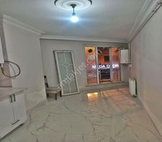 Satılık Cadde Üsttü 2+1 Daire