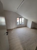 Site İçi Lüx Eşyasız Daire