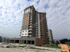 Hhavuzlu Güvenlikli Site İçi Satılık 2+1 Kapalı Mutfak Ebeveyn Banyolu Daire