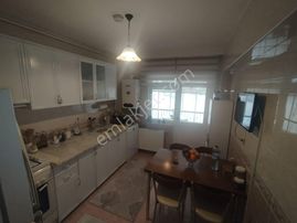 Aşık Paşa Cadde Üzeri Katta 3+1 Daire!