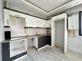 Muradiye Mahallesinde Site İçerisinde 2+1 Satılık Daire