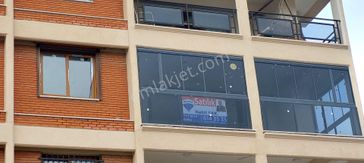 Kuşadası Marinada Asansörlü 165 M2 3+1 Arakat Daire