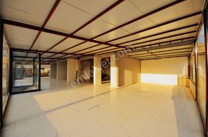 Cb Acar'dan 2. 35 M Üzerinde 850 M² Kiralık Dükkan