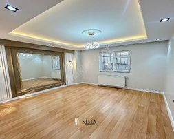 Metrobüse Yakın Ultra Lüks Genişm2 Satılık 2+1 Daire