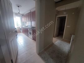 Şeref Emlak Satılık 3+1 Daire Balkonlu 5,590,000 Tl