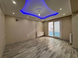 Zeki Emlak'tan Manisa Muradiye'de 3+1 Ara Kat Satılık Daire