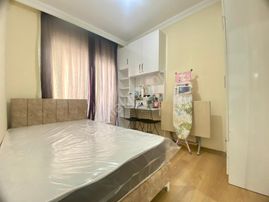 Ulusoy Caddesinde Arakat Sıfır Eşyalı Kiralık 1+1