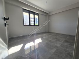 Başkentten Yenişafakta Çok Geniş 2+1 Satılık Daire