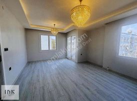 Bankaların Caddesinde Lüks 3+1 Satılık Daire