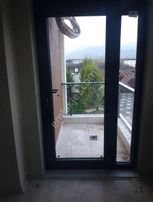 Lüks Sitede 2+1 Giris Bahce Kati