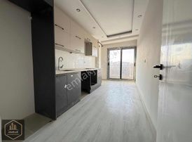 Yunusemre Muradiye Mah. Satılık 3 + 1 Kapalı Mutfak