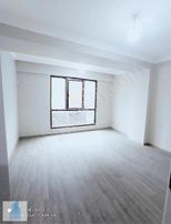 Bağcılar Yıldıztepe De Satılık 2+1 Sıfır Ara Kat Daire