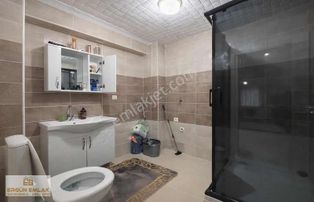 Bahçeşehir'e Komşu 2+1 Satılık İskanlı Arakat