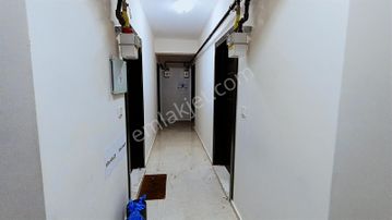 Buca Şirinyer De Kiralık 1+1 64m2 Daire