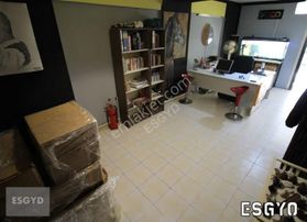 Esgyo'dan Doktorlar Cad. Üzerinde Ön Cephe Ara Kat Ofis-iş Yeri