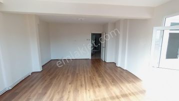 Beykoz Ortaçeşmede 4+1 Kiralık Arakat Daire