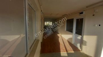 Tahirün Caddesi Yakını 8 Adet 10m² Dükkan