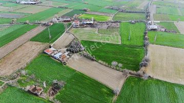 Karaburç Mahallesinde 13.738m2 Satılık Tarla Ve Ev