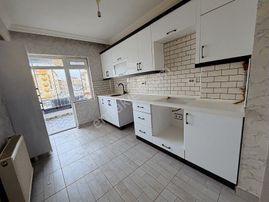 Keçiörende 3+1 Full Yapılı Ebeveyn Banyolu Kilerli Satılık Daire
