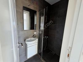 Narlıdere Limanreis'te Deniz Manzaralı 3+1 Dubleks Daire