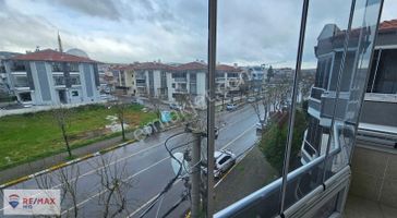 Remax Mid'den Paşa Alanı Mahallesinde Satılık 3+1 Daire