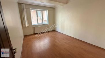 Finans Merkezine Komşu