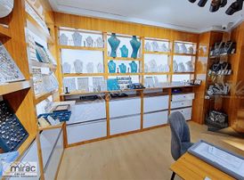 Ilıca Kumköy'de Otel İçerisinde Devren Gümüş Çelik Saat Dükkanı