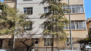 Konevi Tren Garı Yakını Satılık 150m2 3+1 Daire