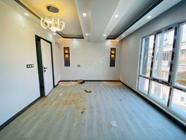 Güven'den Kapaklı'da Ebeveyn Banyolu Ön Cephe Ara Kat 2+1 Daire