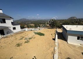 Hedef'ten Kuzucubelen'de 840m2 Satılık Arsa