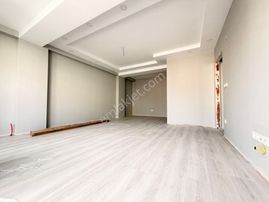 Remax Anı 'dan Bulgurlu 'da Cadde Üzeri Sıfır Satılık 3+1 Daire