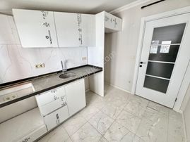 Kağıthane Çeliktepe'de Satılık 3+1 Çatı Katı Daire