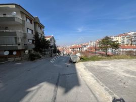 Dikmen Hürriyet Caddesi Üzerinde 3+1 Satılık Daire