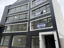 Cb Başrol'den Vakıf'ta Komple Kiralık Bina