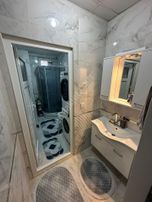 Sahibinden Tramvay Durağının Dibinde Ayrı Mutfaklı 1+1