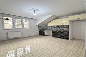 Bahçeşehire Komşu Geniş M² 2+1 Satılık Daire