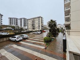 Vizyon35 Sitesi'nde Ebeveyn Banyolu Özel 2+1 Satılık Daire