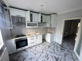 Bilgin Emlaktan Merkezi Konumda 2+1 Geniş Kullanışlı Daire