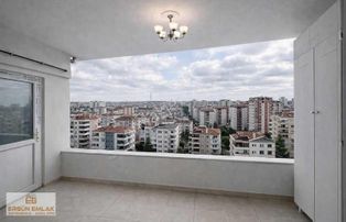 Avcılar Firuzköy'de 1+1 Arakat Daire Şehir Manzaralı