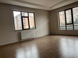 Sancak Mh Ataşehir Sitesinde 3+1 Kiralık Daire