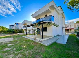 Milas Ören'de Denize 200 Metre Tam Müstakil Villa